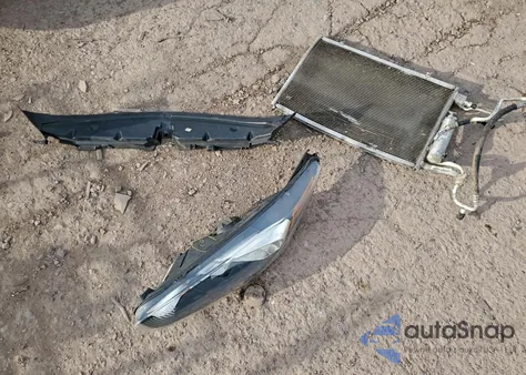 2019 Ford Fiesta Se z USA, uszkodzony, nr VIN 3FADP4BJ2KM102786